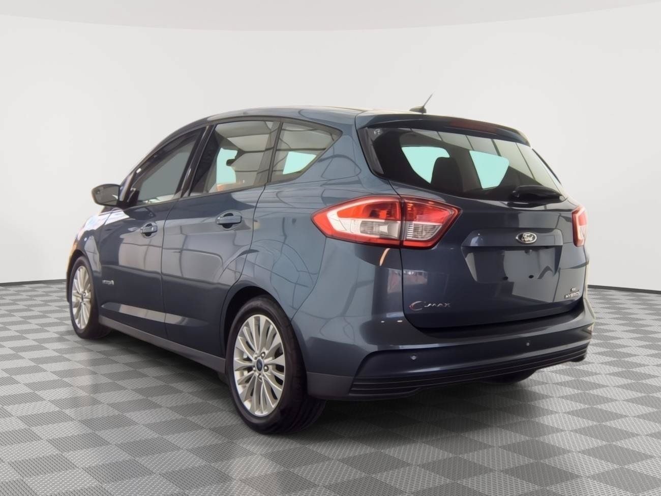 Used 2018 Ford C-MAX SE w/ Equipment Group 201A FWD image 13