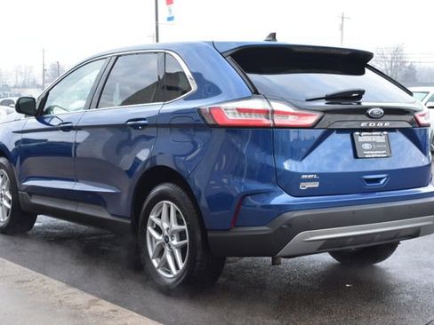 Used 2021 Ford Edge SEL w/ Cargo Accessory Package image 10
