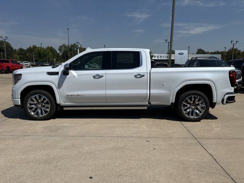New 2026 GMC Sierra 1500 Denali w/ Denali Reserve Package AWD/4WD image 11
