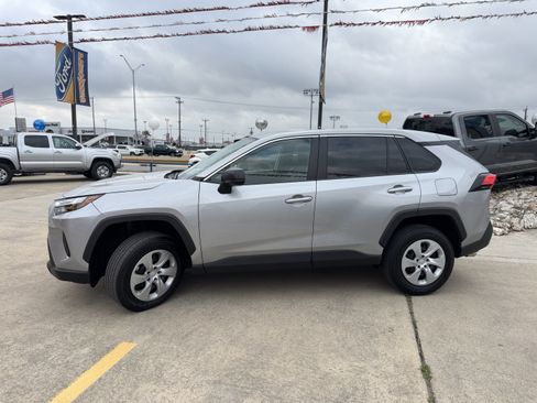 Used 2025 Toyota RAV4 LE image 11