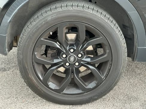 Used 2017 Land Rover Discovery Sport HSE AWD/4WD image 27