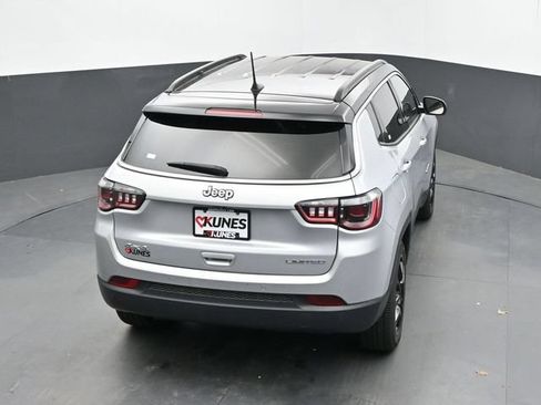 Used 2025 Jeep Compass Limited AWD/4WD image 35