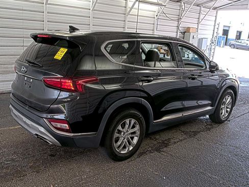 Used 2019 Hyundai Santa Fe SEL FWD image 4