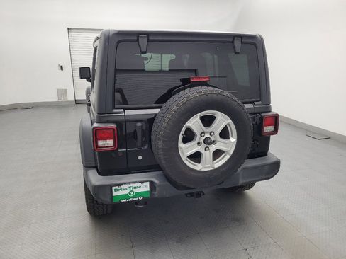 Used 2018 Jeep Wrangler Unlimited Sport S AWD/4WD image 6