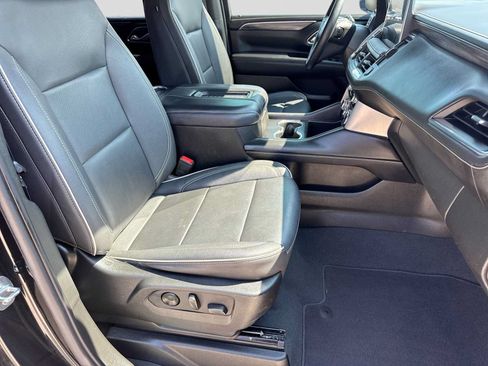 Used 2023 GMC Yukon SLT AWD/4WD image 23