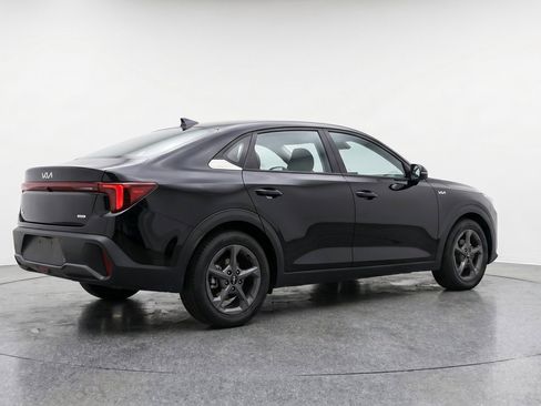 Used 2025 Kia K4 FWD image 9
