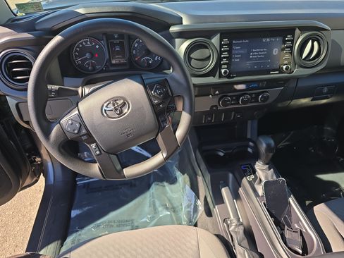 Used 2023 Toyota Tacoma SR image 18