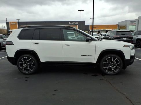 New 2026 Jeep Cherokee Overland image 19