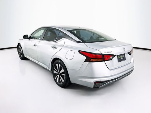 Used 2021 Nissan Altima 2.5 SV FWD image 5