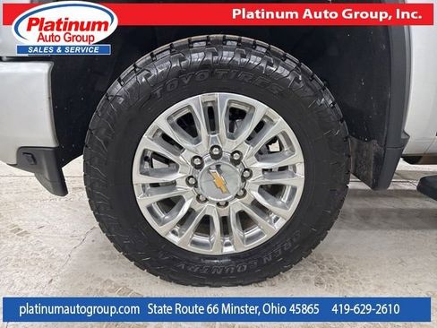 Used 2022 Chevrolet Silverado 2500 High Country w/ Technology Package AWD/4WD image 49