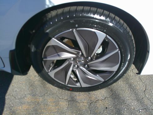 Used 2021 Honda Insight Touring image 15