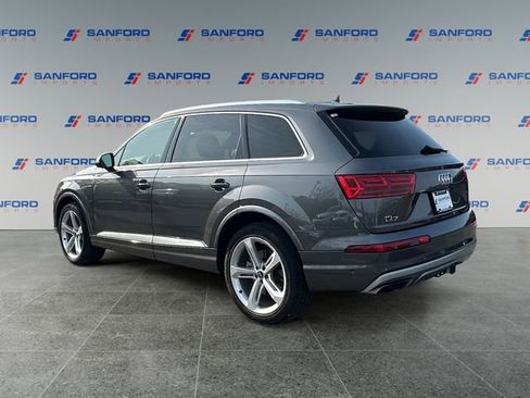 Used 2019 Audi Q7 3.0T Prestige AWD/4WD image 3