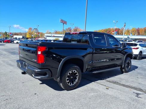 Used 2025 Chevrolet Silverado 1500 ZR2 w/ Technology Package AWD/4WD image 4