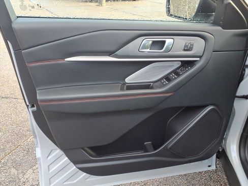 New 2026 Ford Explorer ST w/ Sun And Sound Package image 17