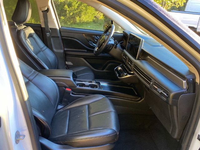 Used 2023 Lincoln Corsair Reserve w/ Equipment Group 201A FWD image 35