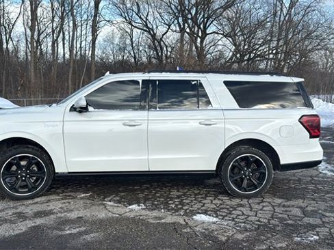 Certified 2022 Ford Expedition Max Limited image 6