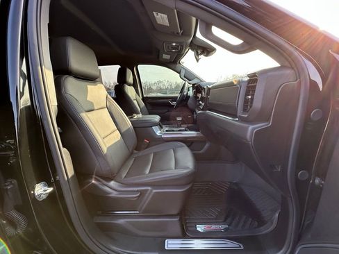 Used 2025 Chevrolet Silverado 1500 RST image 22