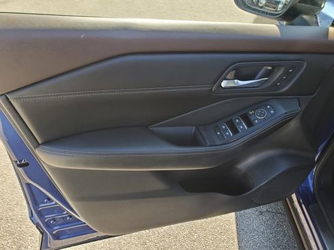 Certified 2023 Nissan Rogue SL w/ SL Premium Package image 17