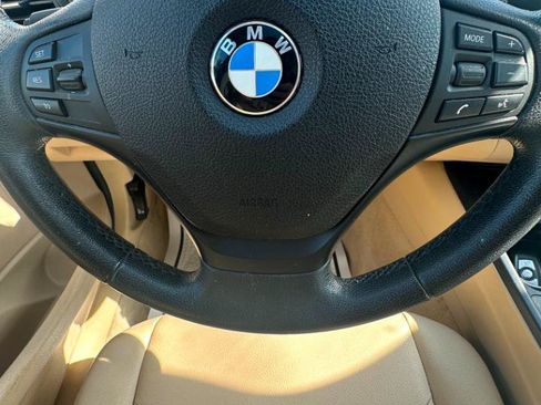 Used 2015 BMW 320i xDrive Sedan AWD/4WD image 32