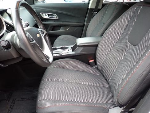 Used 2017 Chevrolet Equinox LT w/ Convenience Package FWD image 12