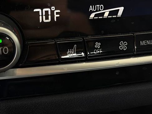 Used 2023 BMW 540i w/ Premium Package image 30