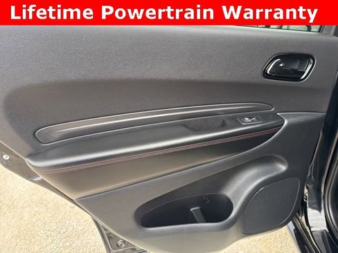 Used 2023 Dodge Durango GT image 16