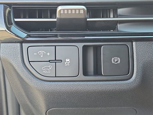 New 2026 Kia Sportage EX image 33