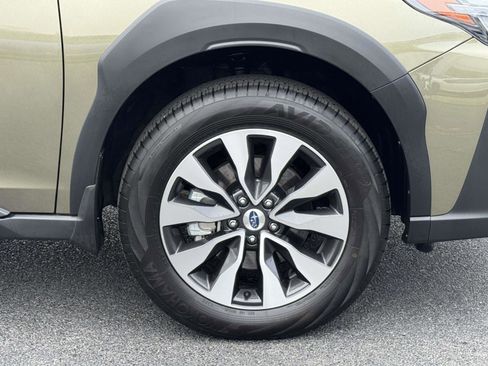 Certified 2025 Subaru Outback Limited AWD/4WD image 7