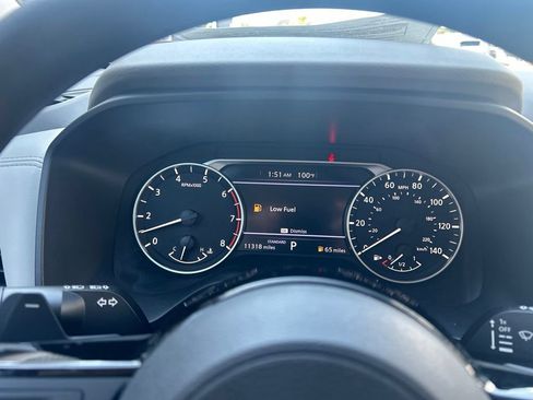 Certified 2023 Nissan Rogue SV FWD image 16