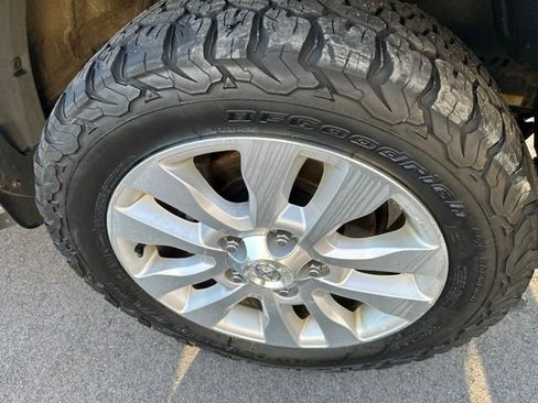 Used 2016 Toyota Sequoia Platinum AWD/4WD image 9