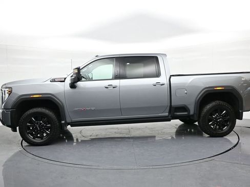 Used 2024 GMC Sierra 2500 AT4 w/ AT4 Premium Plus Package image 9