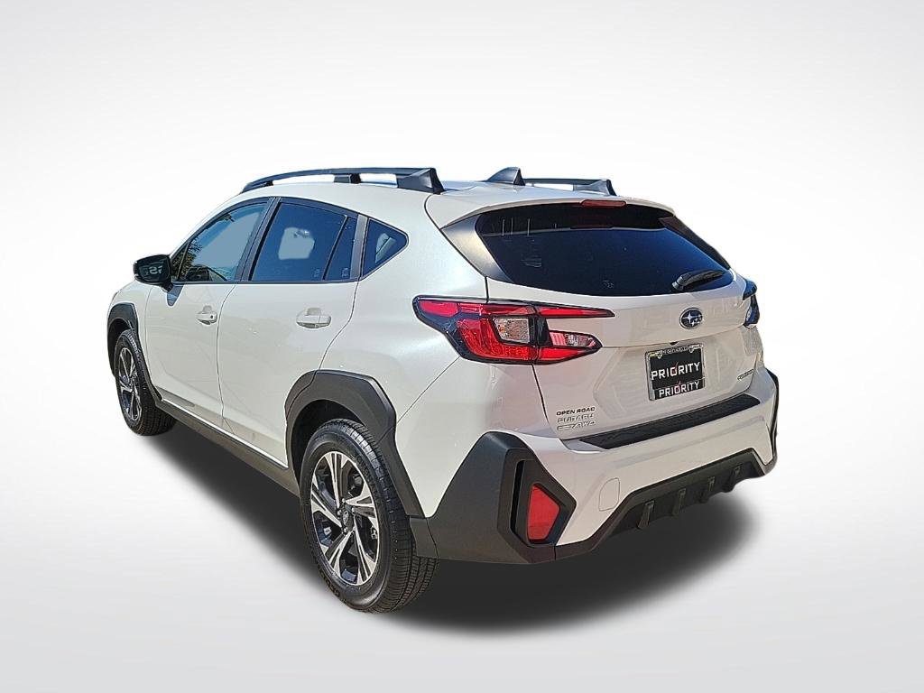 Used 2024 Subaru Crosstrek 2.0i Premium AWD/4WD image 3