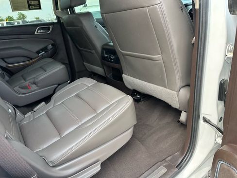 Used 2019 GMC Yukon Denali w/ Denali Ultimate Package AWD/4WD image 17