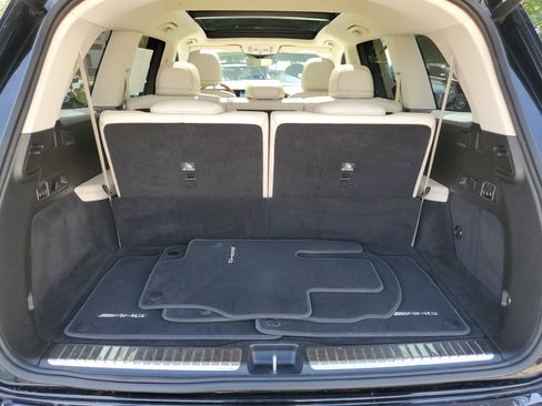 Used 2022 Mercedes-Benz GLS 450 4MATIC image 33