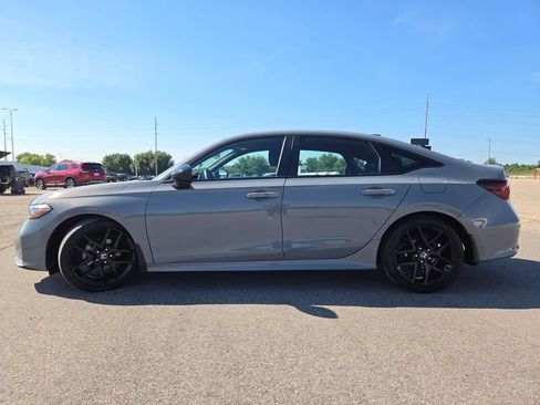 Used 2025 Honda Civic Sport image 19