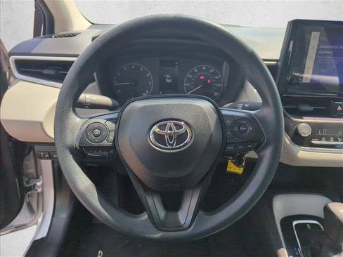 Used 2025 Toyota Corolla LE FWD image 14
