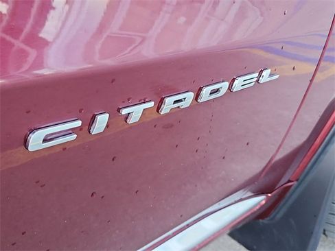 Used 2017 Dodge Durango Citadel w/ Technology Group image 32