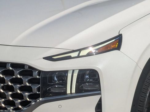 Used 2022 Hyundai Santa Fe Limited AWD/4WD image 9