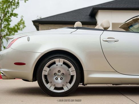 Used 2003 Lexus SC 430 Convertible RWD image 10