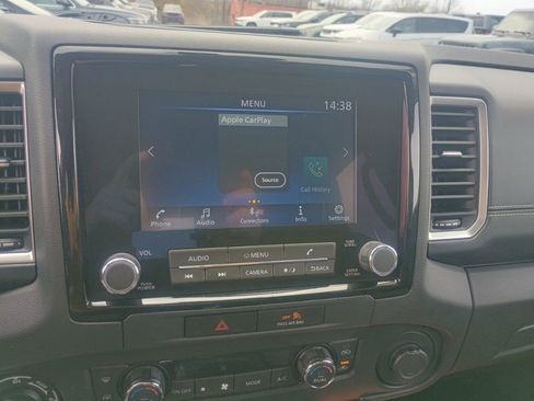 Used 2023 Nissan Frontier SV w/ SV Convenience Package AWD/4WD image 14