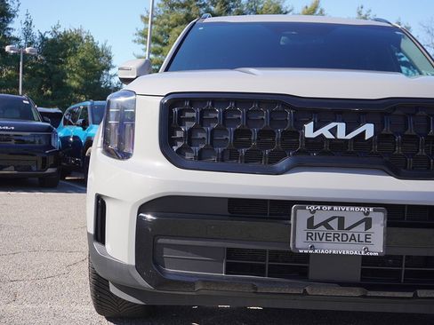 Used 2024 Kia Telluride EX X-Line image 17