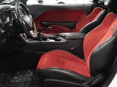 Used 2019 Dodge Challenger R/T Scat Pack RWD image 16