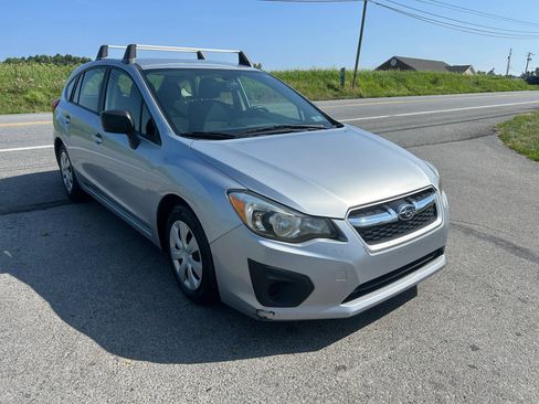 Used 2013 Subaru Impreza 2.0i AWD/4WD image 4