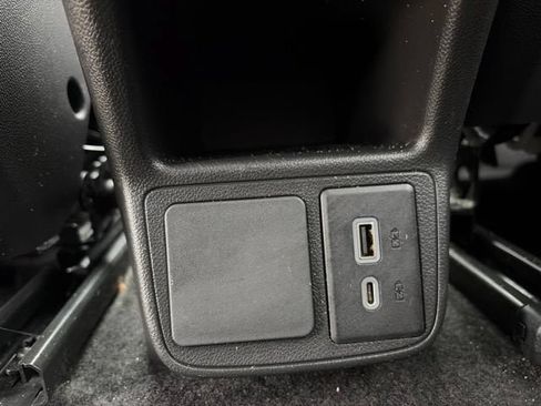 Used 2022 Buick Encore GX Select AWD/4WD image 31