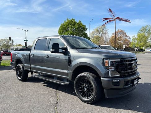 Used 2020 Ford F350 Lariat image 1