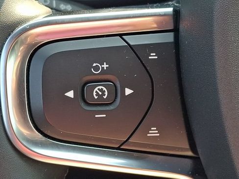 Certified 2023 Volvo C40 P8 Recharge Plus AWD/4WD image 23