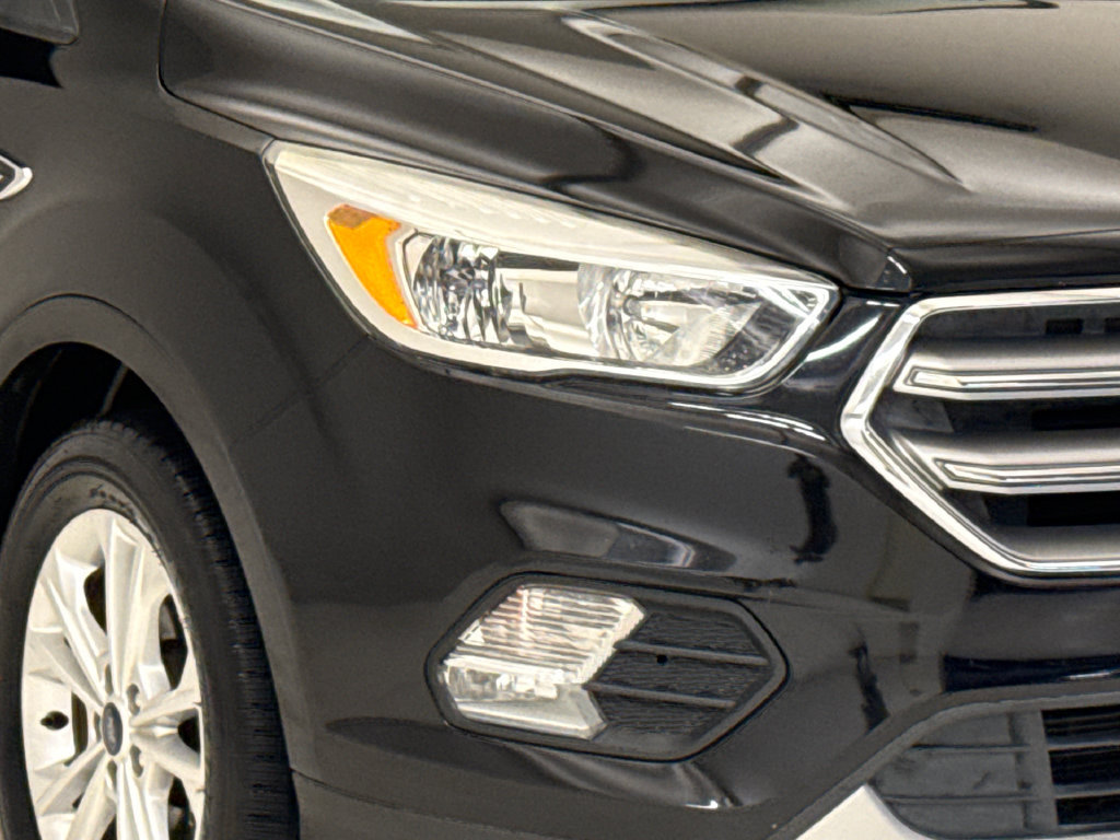Used 2017 Ford Escape SE FWD image 5