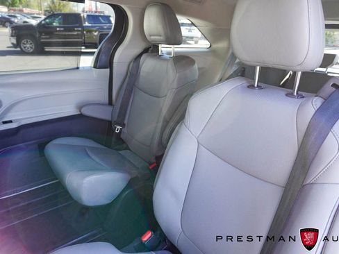 Used 2024 Toyota Sienna XLE image 40