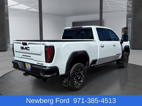 Used 2024 GMC Sierra 2500 AT4X AWD/4WD image 5