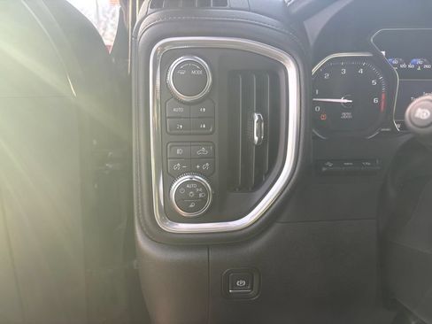 Used 2022 GMC Sierra 1500 Denali w/ Denali Reserve Package AWD/4WD image 19